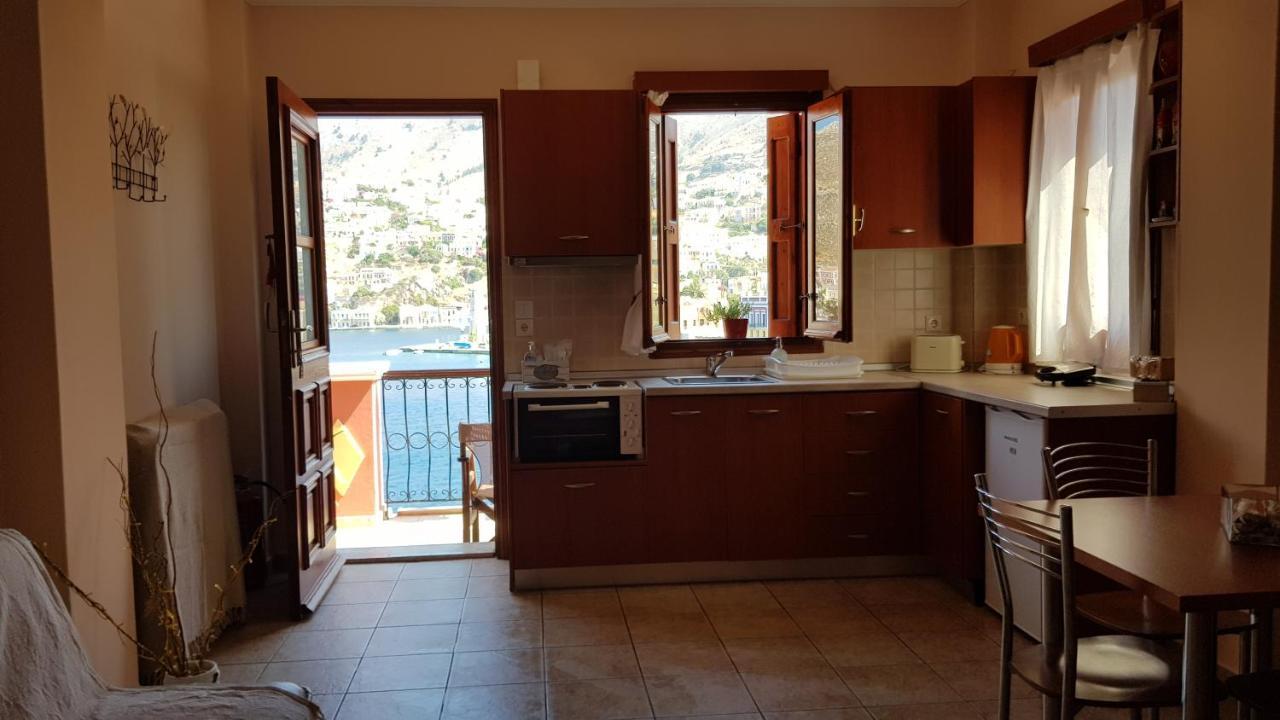 סימי Kleanthi And Kostas Studios מראה חיצוני תמונה
